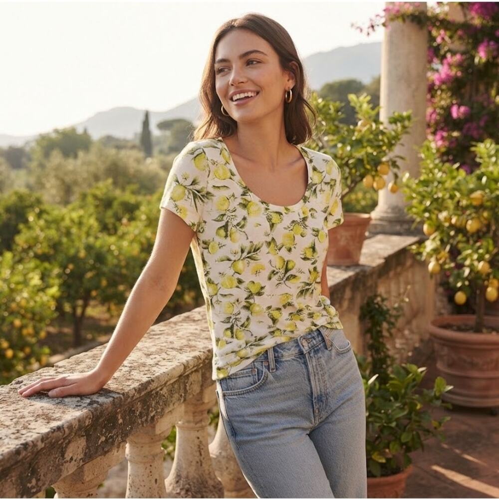 Wound Up Lemon Print Tee Wmn's Sz XL Short Sleeve Scoop Neck Longline Top